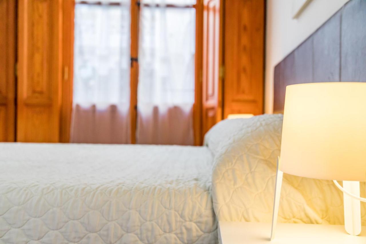 Travel Habitat Plaza De La Virgen Apartment Valencia Ngoại thất bức ảnh